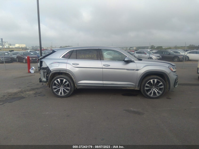 VIN 1V2TE2CAXLC224313 2020 VOLKSWAGEN ATLAS CROSS SPORT 3.6L V6 SEL PREMIUM