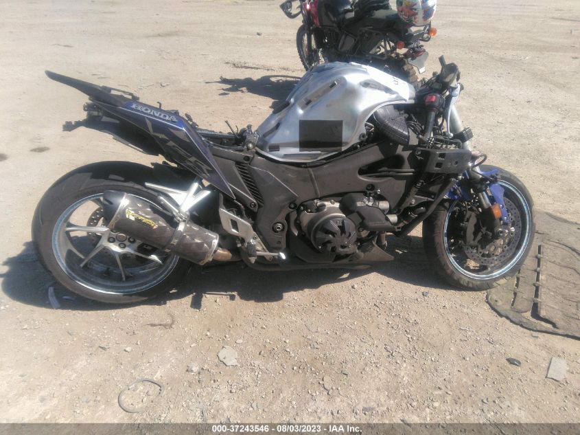 2012 HONDA VFR1200 DCT - JH2SC6351CK200010