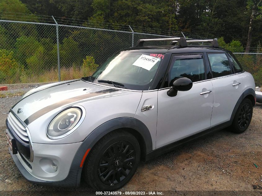 2015 MINI COOPER HARDTOP 4 DOOR - WMWXS5C57FT833148