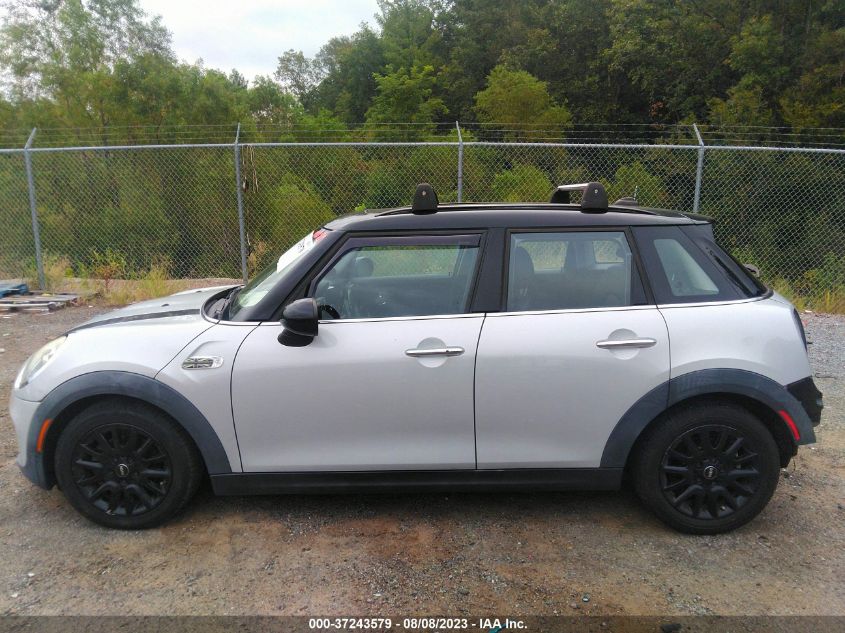 2015 MINI COOPER HARDTOP 4 DOOR - WMWXS5C57FT833148