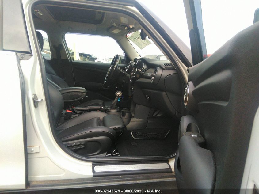 2015 MINI COOPER HARDTOP 4 DOOR - WMWXS5C57FT833148