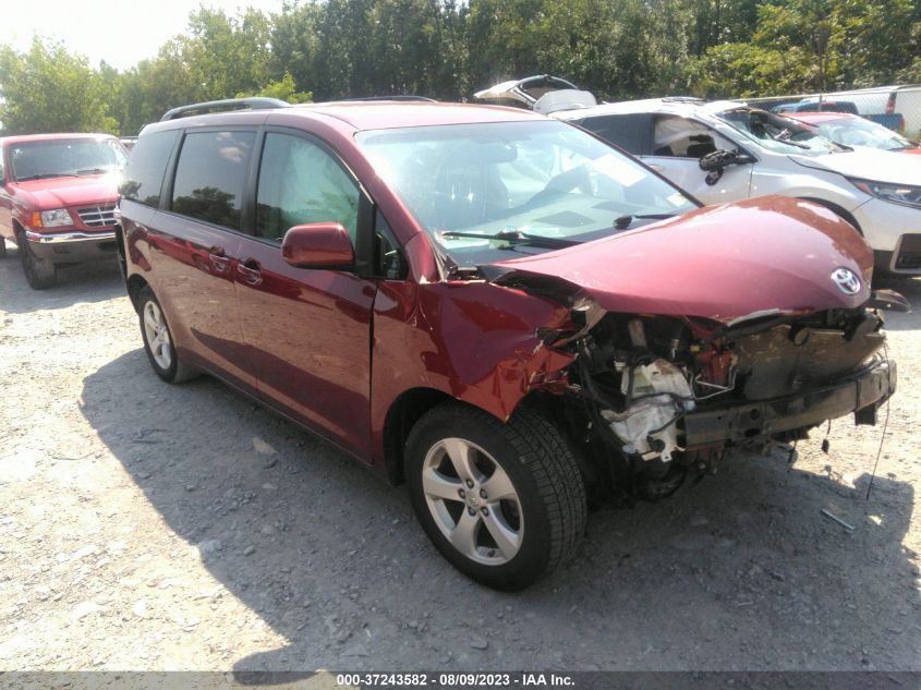 2015 TOYOTA SIENNA LE - 5TDKK3DC7FS569801