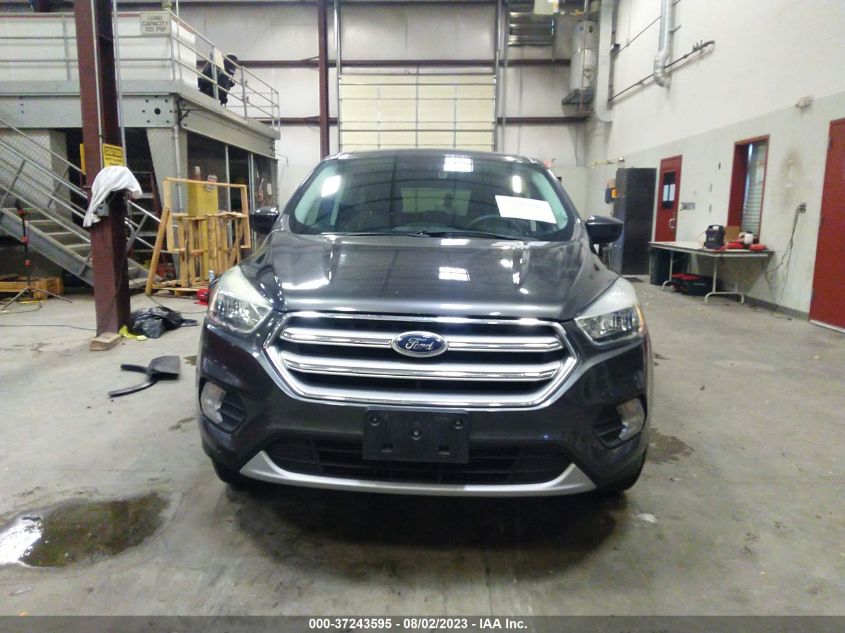 2017 FORD ESCAPE SE - 1FMCU9G94HUB81842