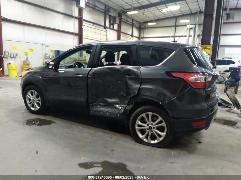 2017 FORD ESCAPE SE - 1FMCU9G94HUB81842