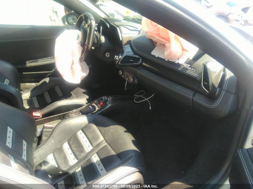 2013 FERRARI 458 ITALIA ZFF67NFA4D0190928