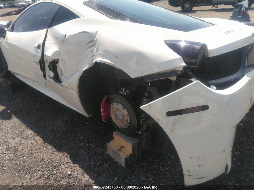 2013 FERRARI 458 ITALIA ZFF67NFA4D0190928