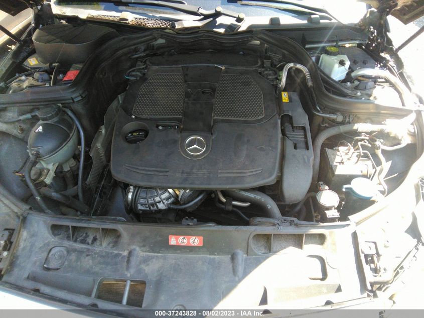 2013 MERCEDES-BENZ C-CLASS C 300 - WDDGF8AB0DG113056