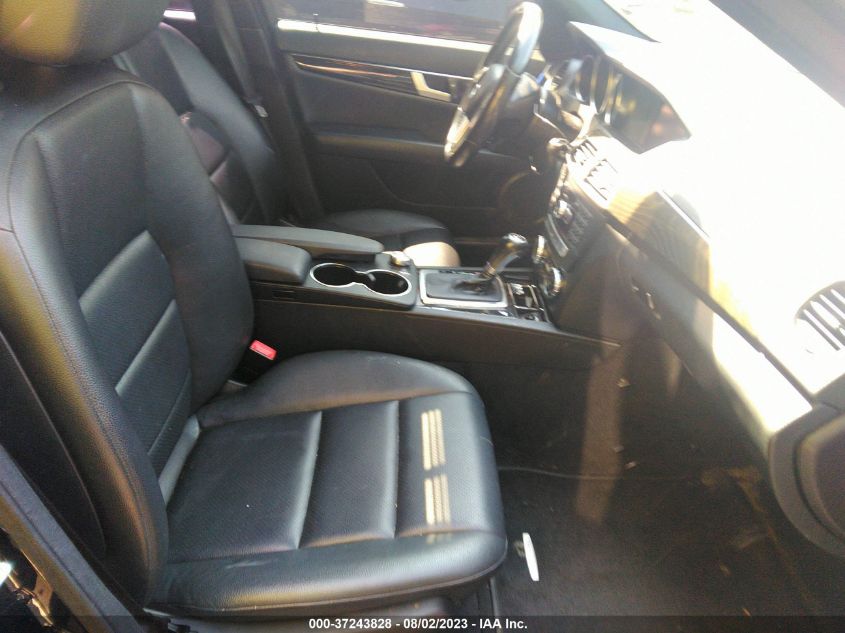 2013 MERCEDES-BENZ C-CLASS C 300 - WDDGF8AB0DG113056