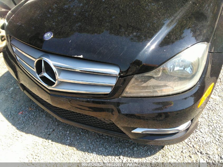 2013 MERCEDES-BENZ C-CLASS C 300 - WDDGF8AB0DG113056