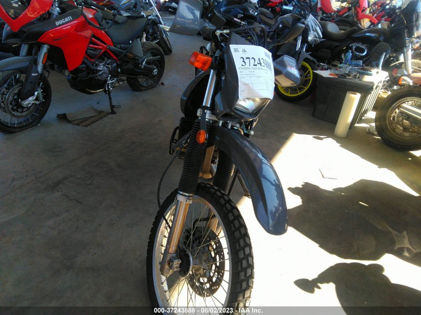 2013 SUZUKI DR650 SE - JS1SP46A9D2102414