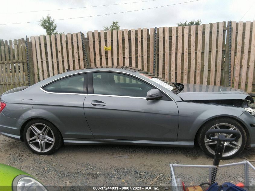 2015 MERCEDES-BENZ C-CLASS C 250 - WDDGJ4HBXFG369835
