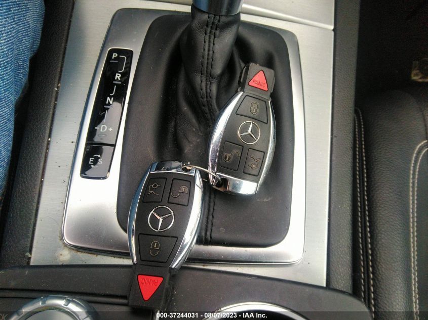 2015 MERCEDES-BENZ C-CLASS C 250 - WDDGJ4HBXFG369835