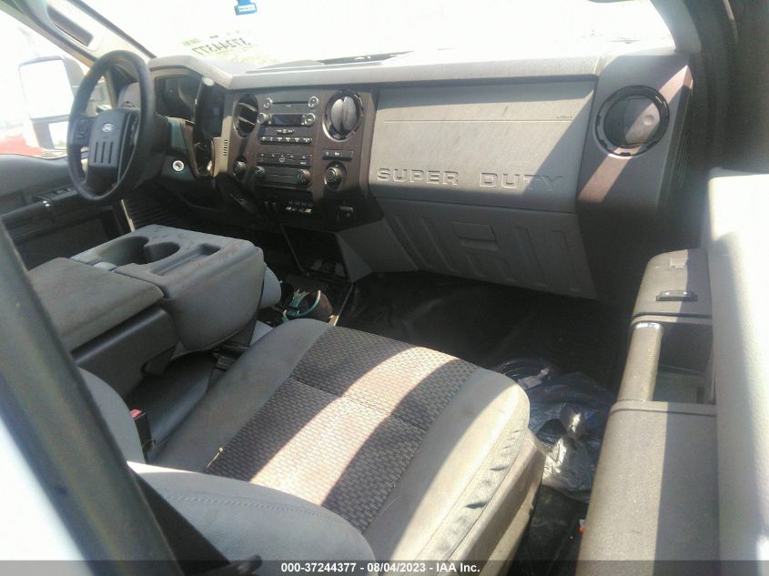 2014 FORD SUPER DUTY F-250 SRW XL/XLT/LARIAT - 1FT7W2B65EEB11857