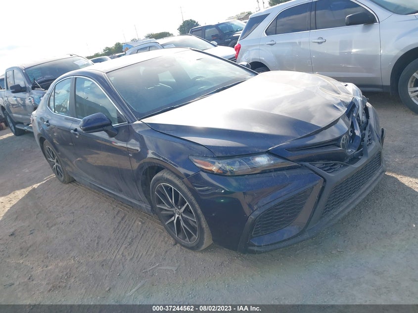 TOYOTA CAMRY SE 2021