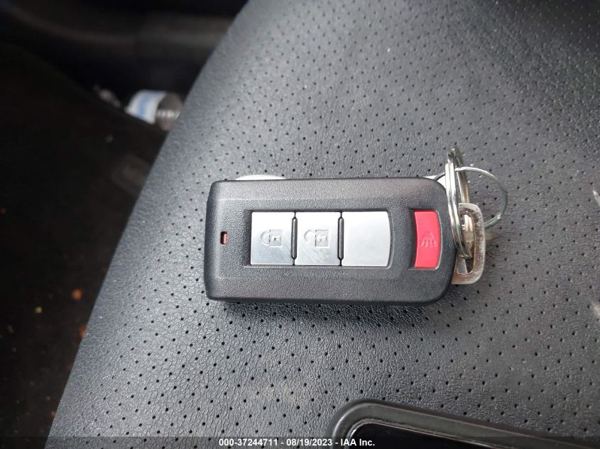 2016 MITSUBISHI OUTLANDER SE/SEL/ES - JA4AZ3A3XGZ006831