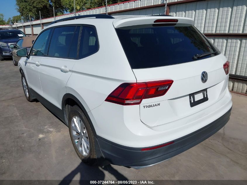 3VV0B7AX2KM012375 Volkswagen Tiguan S 3