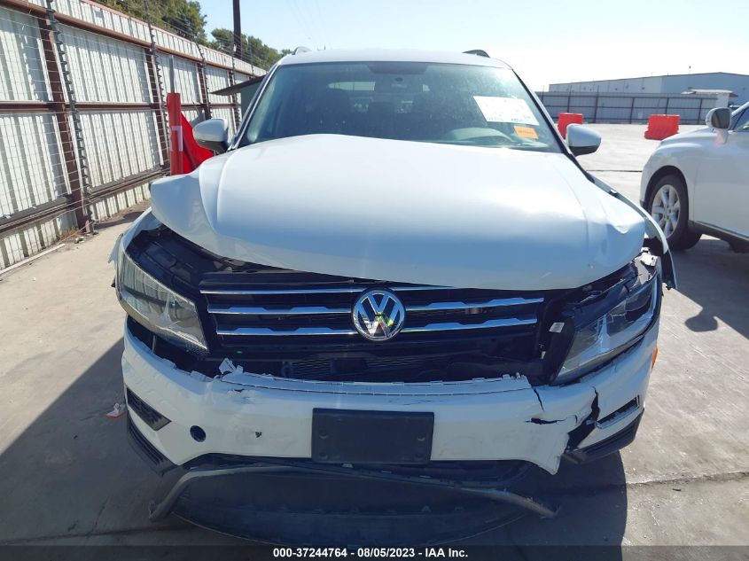 3VV0B7AX2KM012375 Volkswagen Tiguan S 6