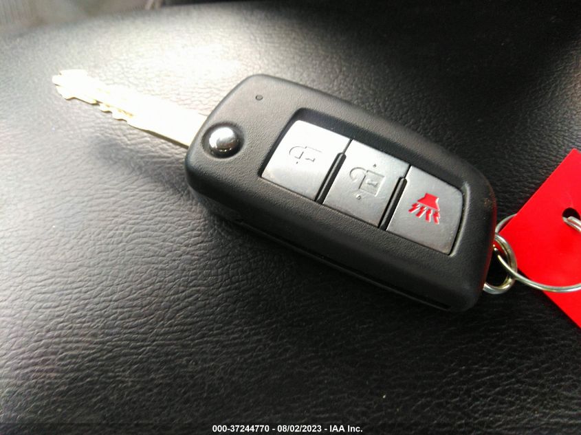 2016 NISSAN ROGUE S - KNMAT2MV8GP652301