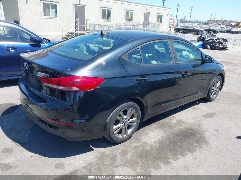 VIN KMHD84LF9HU072798 2017 HYUNDAI ELANTRA SE