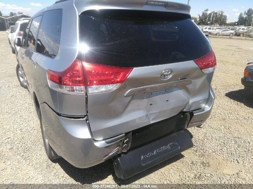 2014 TOYOTA SIENNA LE - 5TDKK3DC3ES447662