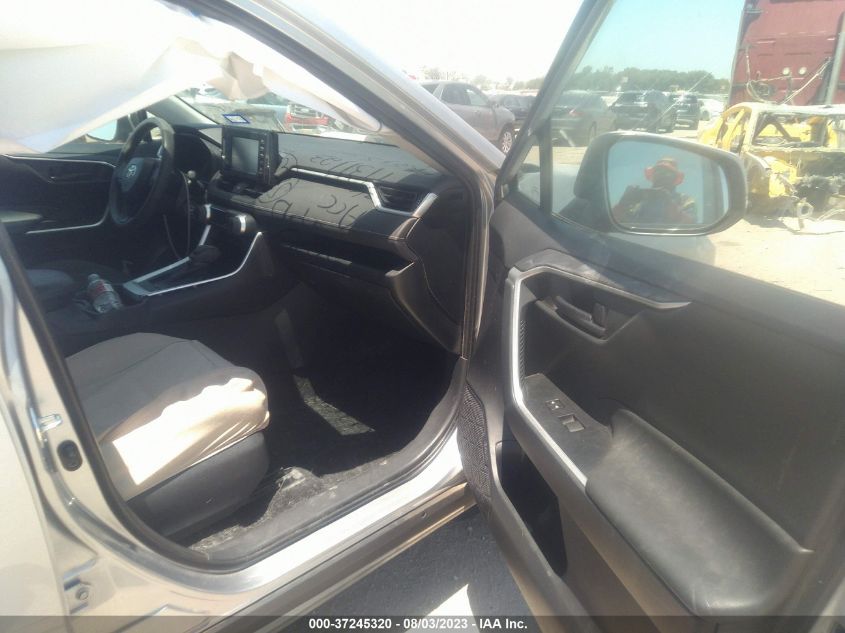 2019 TOYOTA RAV4 LE - 2T3K1RFV4KC012617