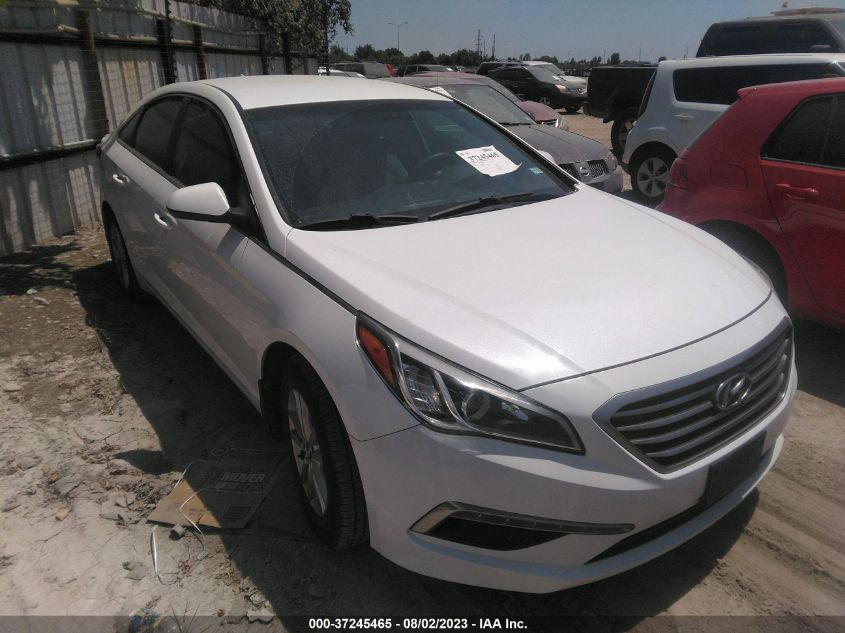 2015 HYUNDAI SONATA 2.4L SE - 5NPE24AF8FH236465