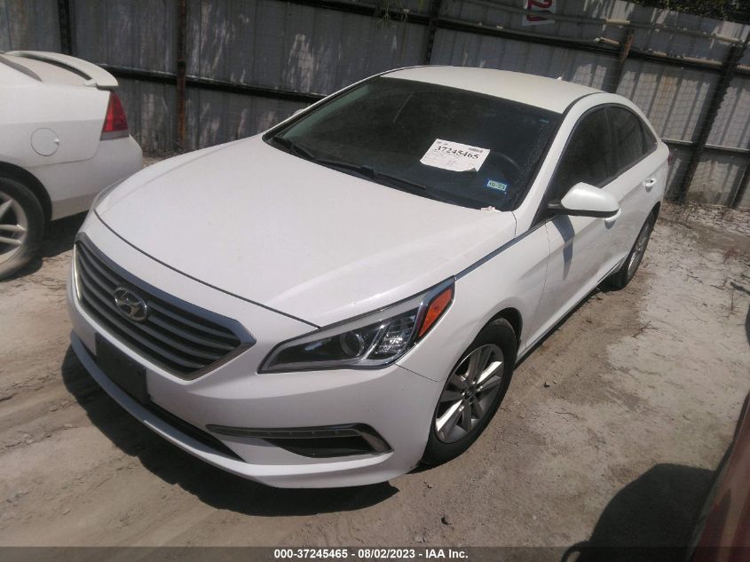 2015 HYUNDAI SONATA 2.4L SE - 5NPE24AF8FH236465