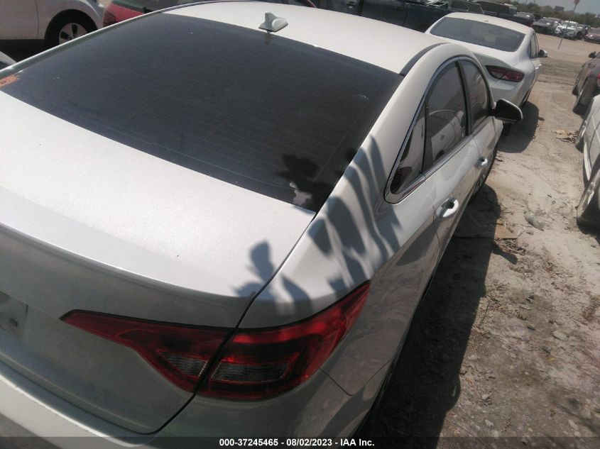 2015 HYUNDAI SONATA 2.4L SE - 5NPE24AF8FH236465