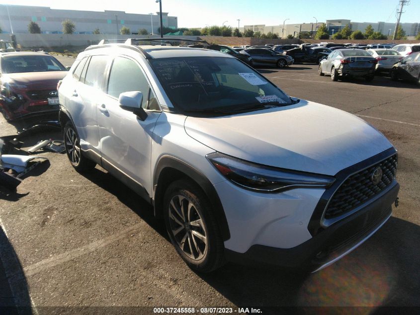 2022 TOYOTA COROLLA CROSS XLE - 7MUDAAAG6NV030808