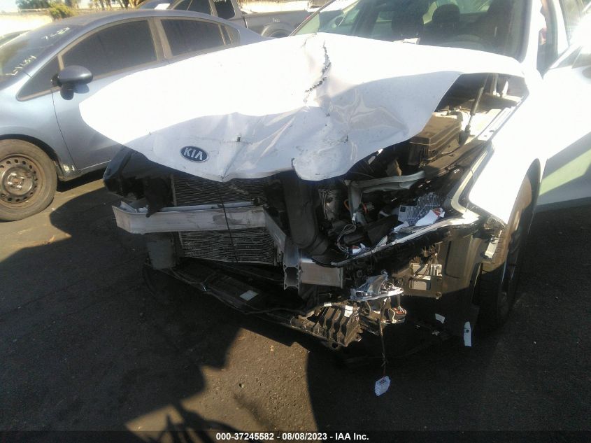 2021 KIA K5 LXS - 5XXG14J28MG021640