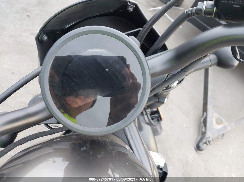 VIN MLHPC5617P5602083 2023 HONDA CMX500