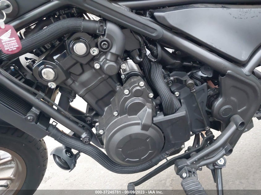 VIN MLHPC5617P5602083 2023 HONDA CMX500
