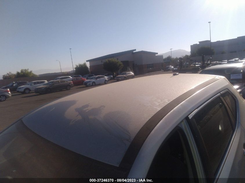 2015 NISSAN ROGUE S - KNMAT2MT0FP548530