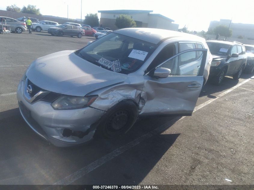 2015 NISSAN ROGUE S - KNMAT2MT0FP548530