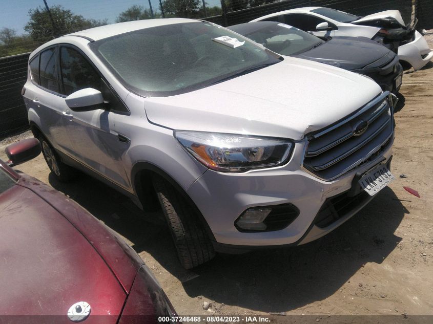 2019 FORD ESCAPE SE - 1FMCU0GD7KUA79040