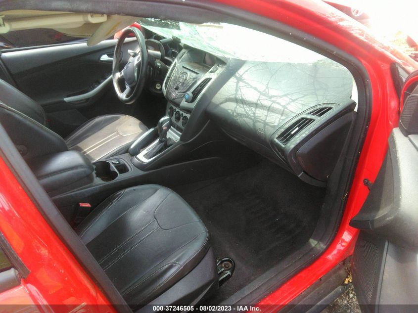 2013 FORD FOCUS SE - 1FADP3K21DL223980