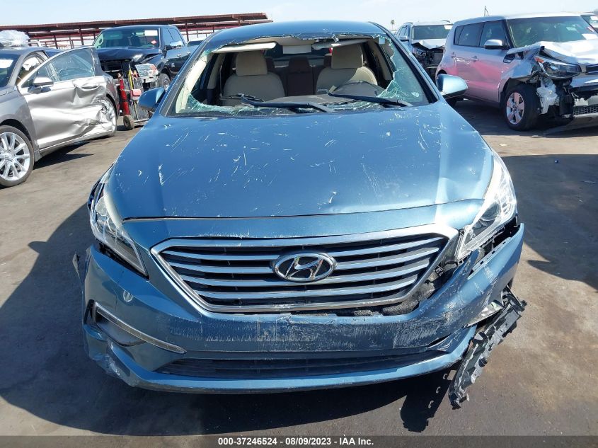 2015 HYUNDAI SONATA 2.4L SE - 5NPE24AF8FH204003