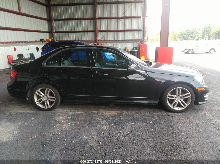 2013 MERCEDES-BENZ C-CLASS C 250 - WDDGF4HB5DR271783