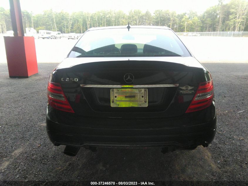 2013 MERCEDES-BENZ C-CLASS C 250 - WDDGF4HB5DR271783