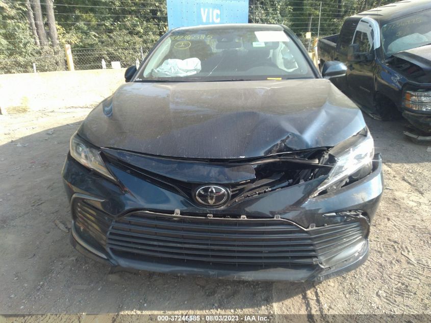 4T1C11AK9MU608111 Toyota Camry LE 13