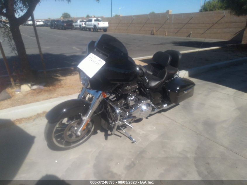 2023 HARLEY-DAVIDSON FLHX - 1HD1KBC24PB616711
