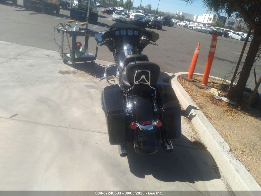 2023 HARLEY-DAVIDSON FLHX - 1HD1KBC24PB616711