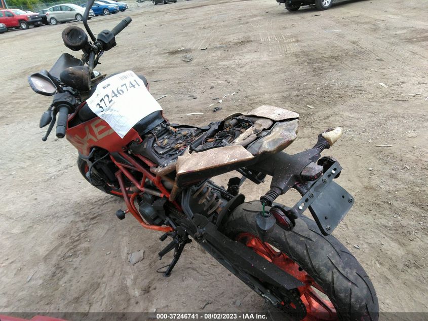 2017 KTM 390 DUKE MD2JPJ401HC209820