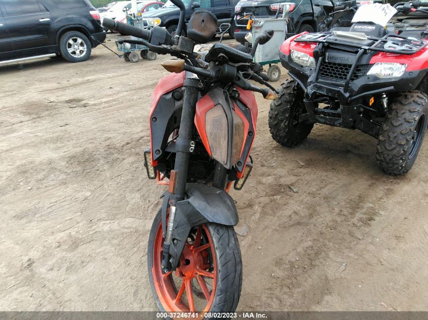2017 KTM 390 DUKE MD2JPJ401HC209820