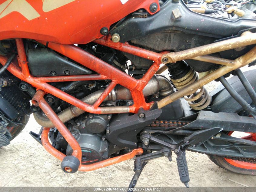2017 KTM 390 DUKE MD2JPJ401HC209820