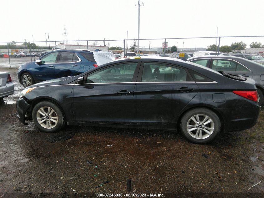 2013 HYUNDAI SONATA GLS - 5NPEB4AC9DH734824