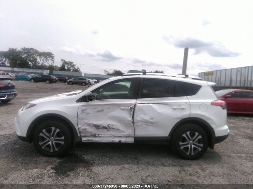 2018 TOYOTA RAV4 LE - JTMBFREV0JJ217611