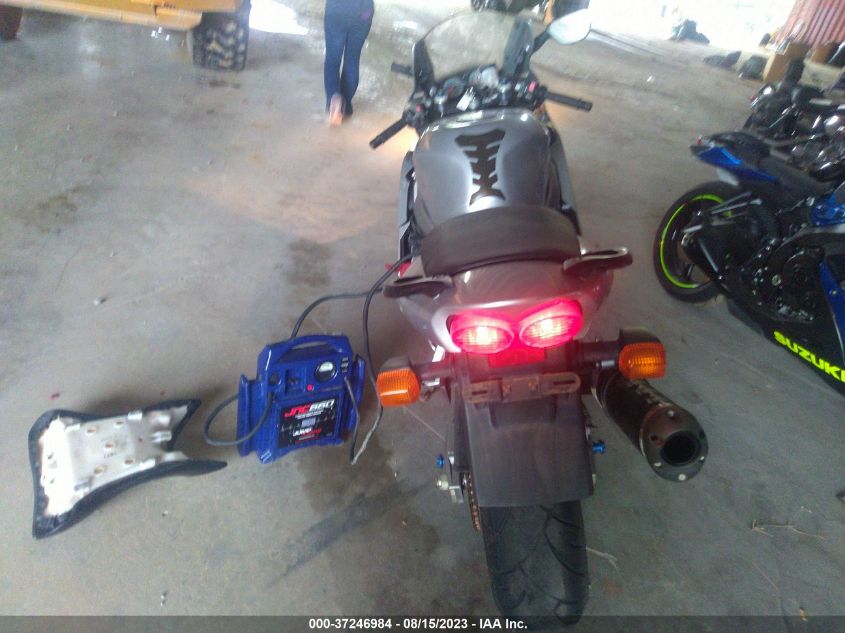 2006 KAWASAKI ZX600 J1 JKAZX4J166A062081