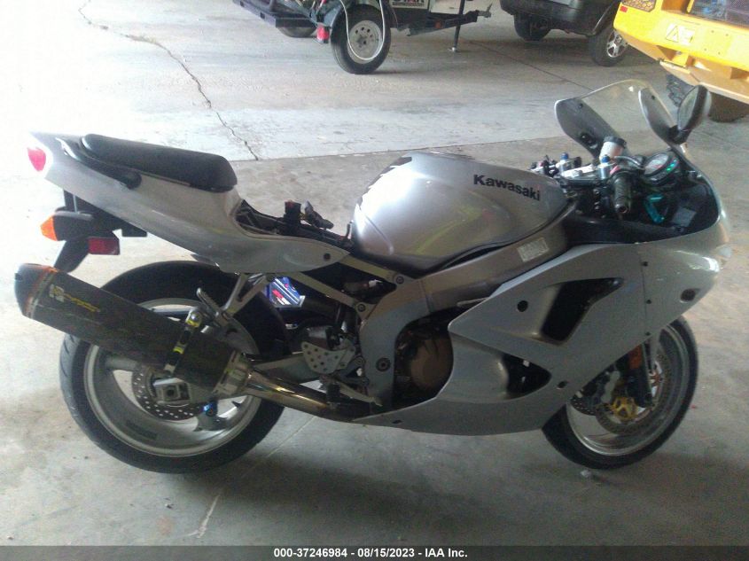 2006 KAWASAKI ZX600 J1 JKAZX4J166A062081