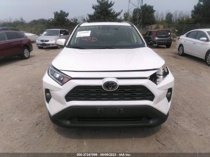 2019 TOYOTA RAV4 XLE PREMIUM - JTMA1RFV6KD014571